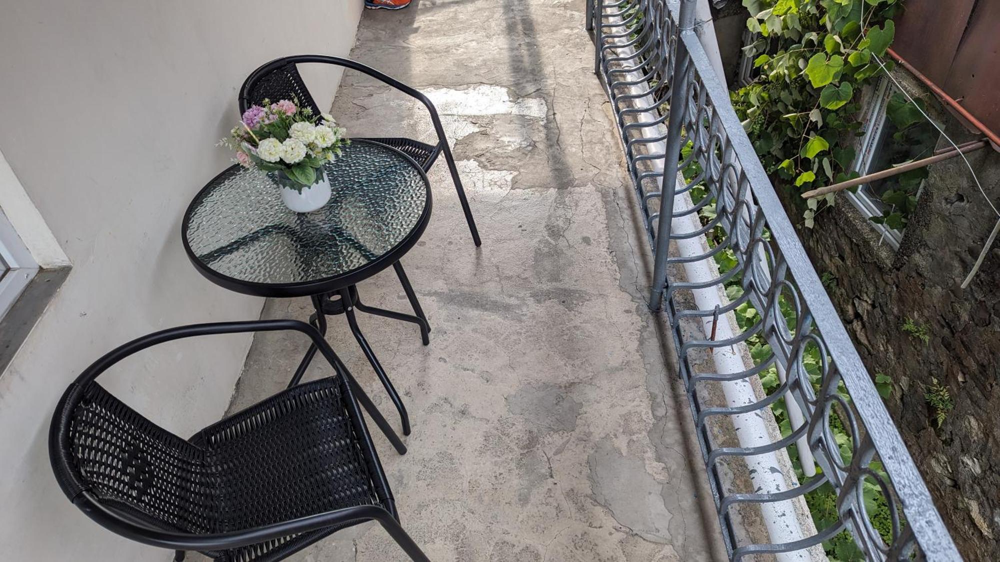 Mano'S Guest House Kobuleti Ngoại thất bức ảnh