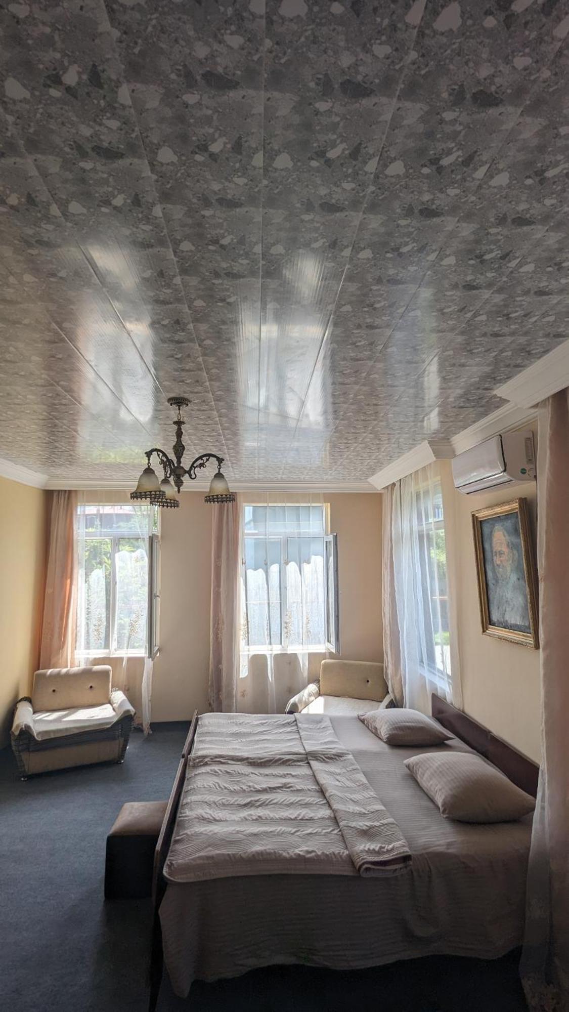 Mano'S Guest House Kobuleti Ngoại thất bức ảnh